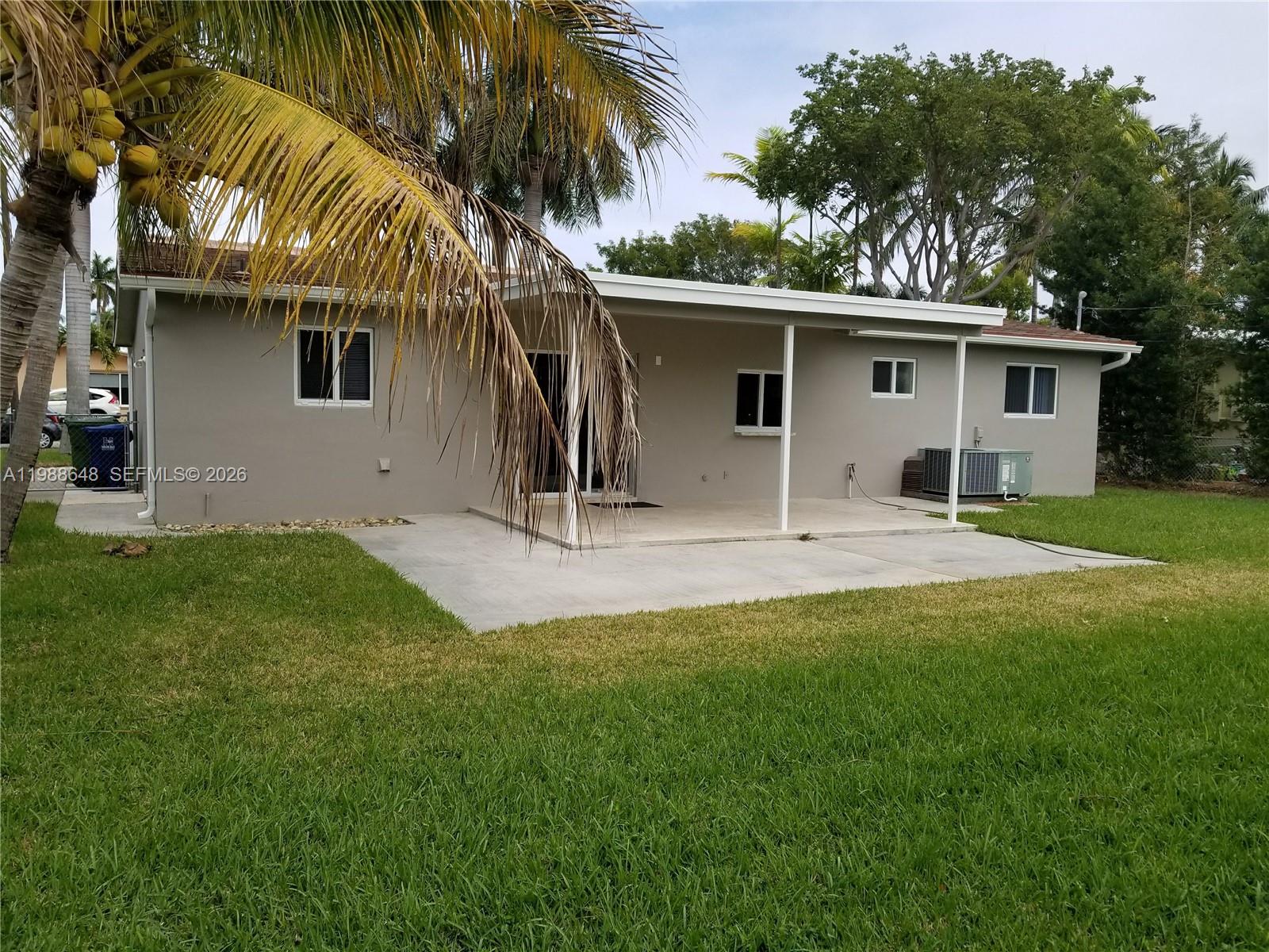 GULFSTREAM ESTATES NO 3 - Residential Lease