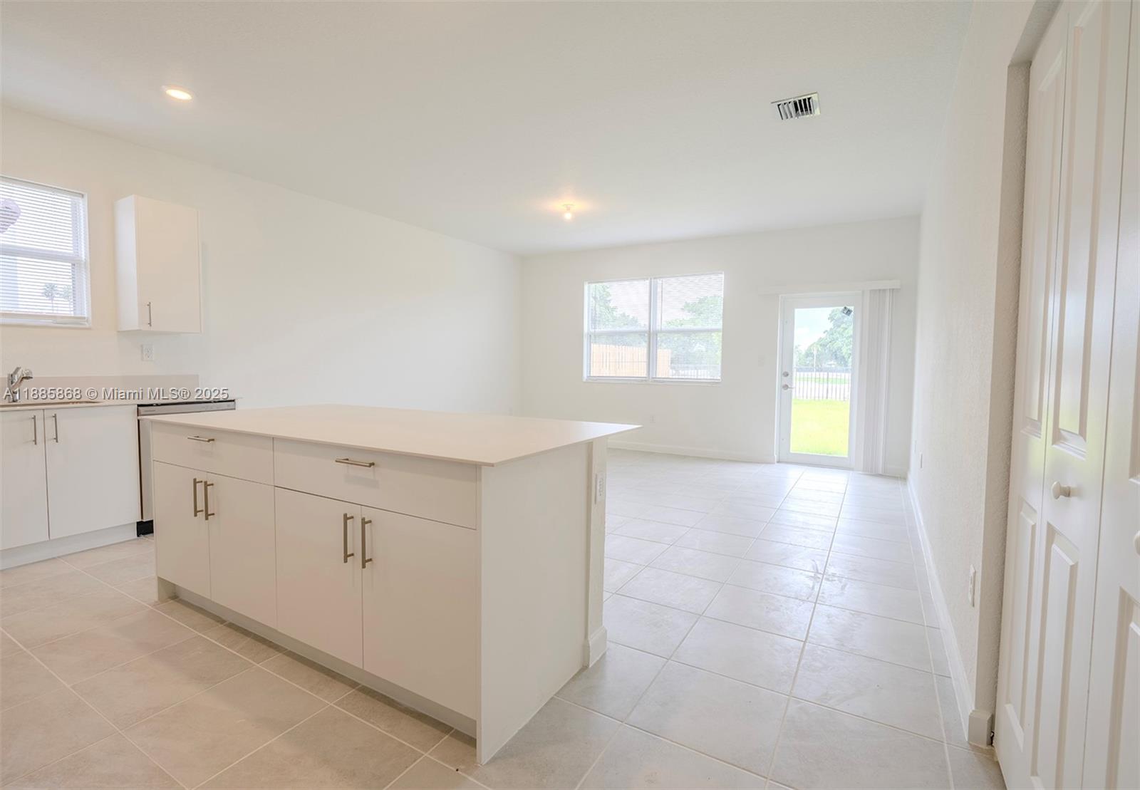 Lennar at ALTAMIRA - Residential Lease