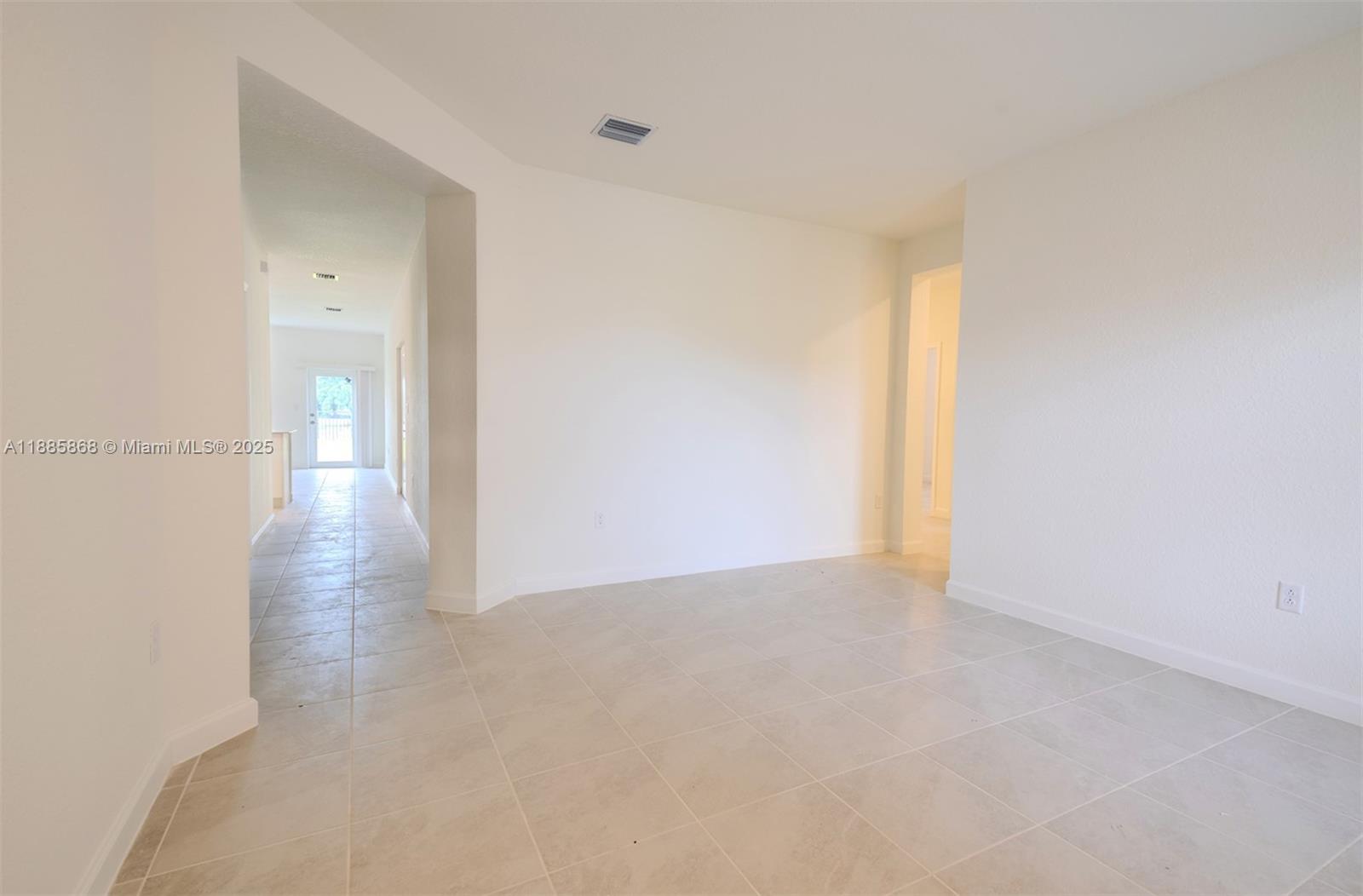 Lennar at ALTAMIRA - Residential Lease