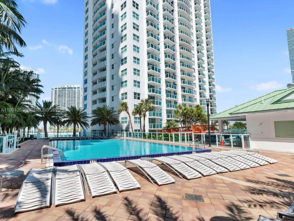 BRICKELL ON THE RIVER S T - Residential Lease