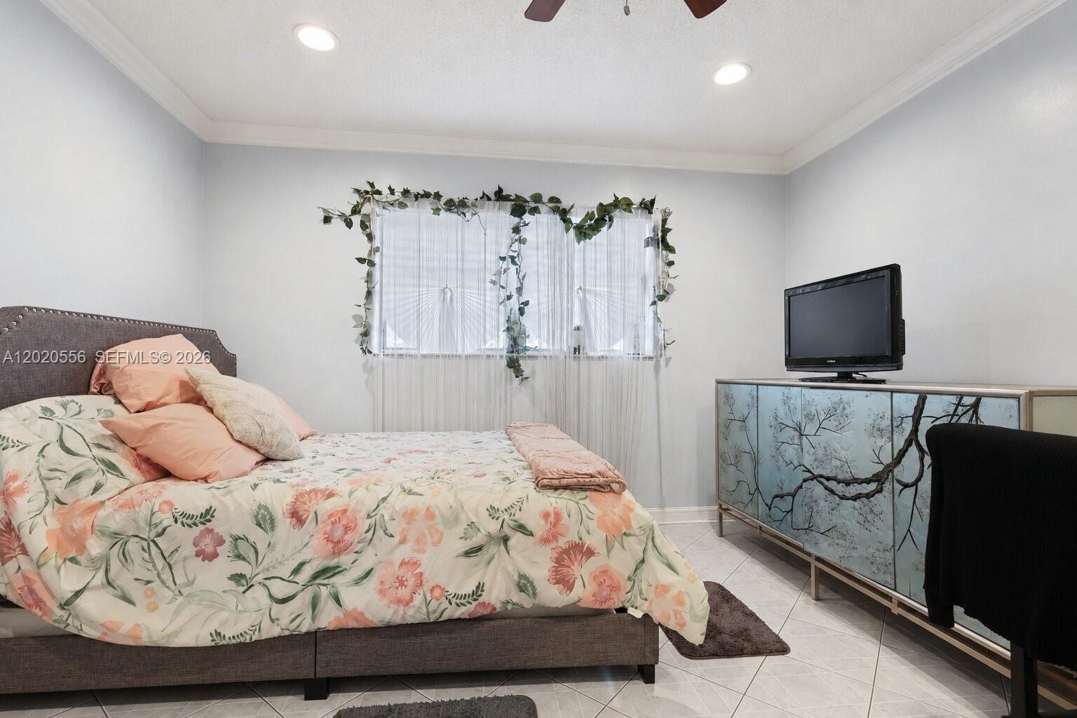 CYPRESS GARDENS CONDOMINI - Residential