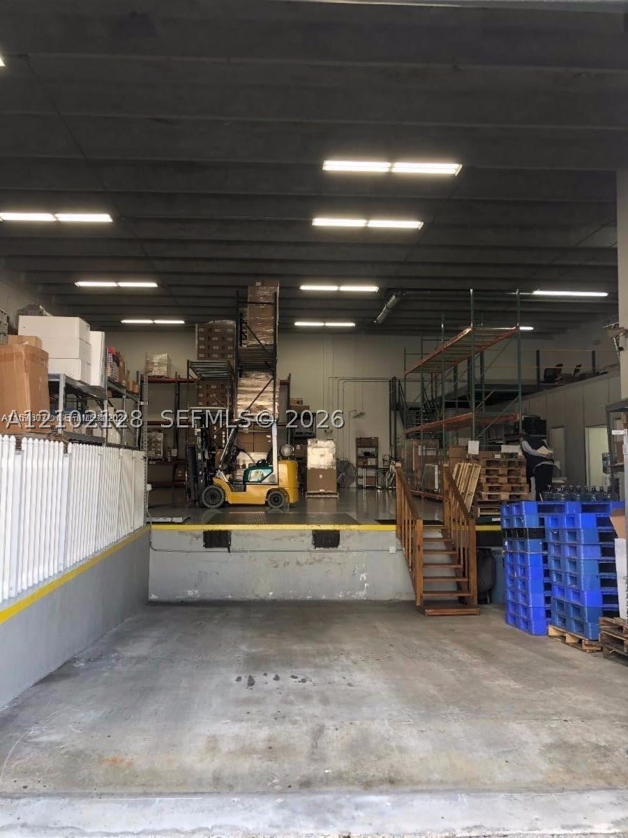 10860 NW 27th St 6-A