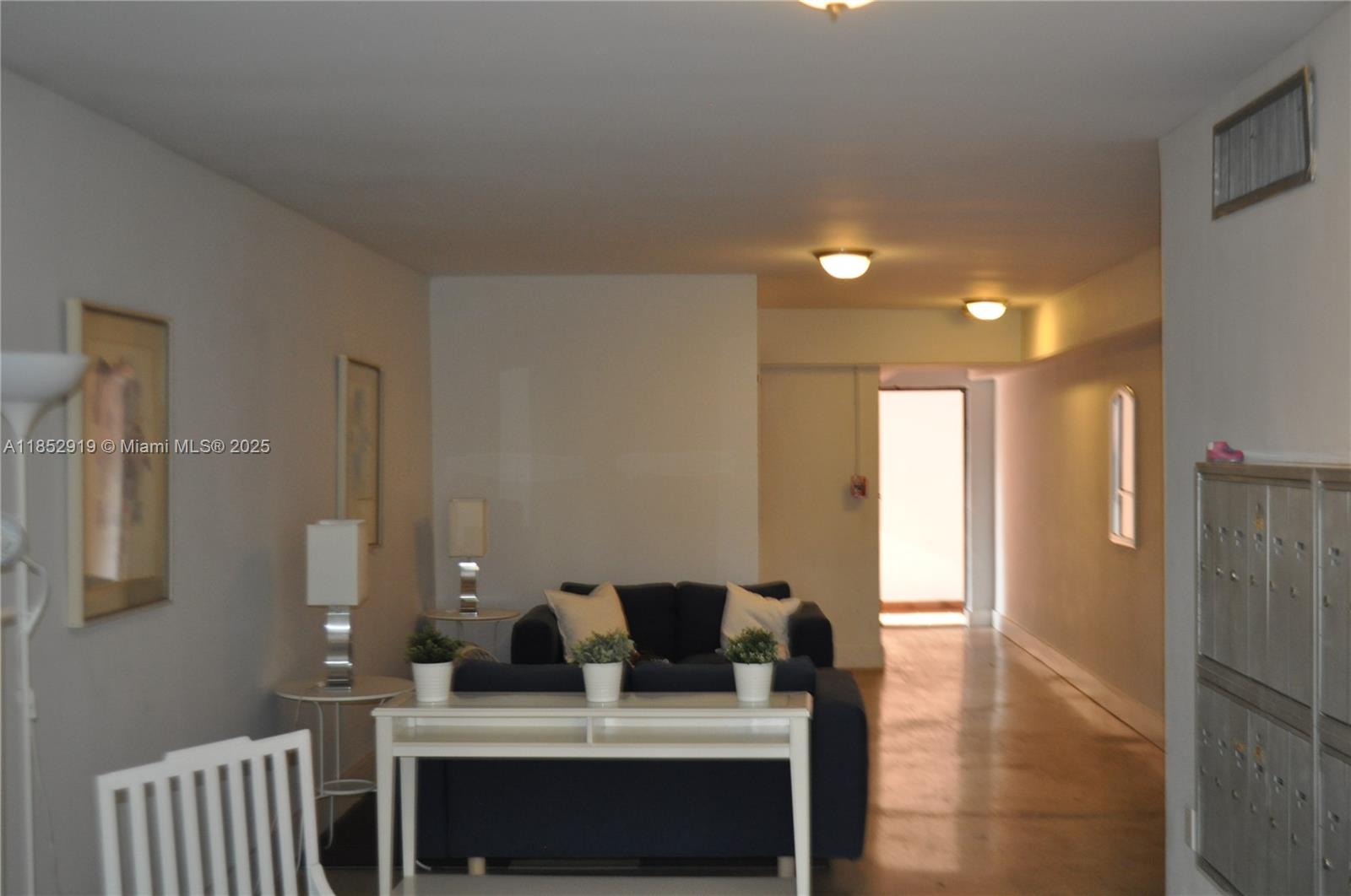 KEY BISCAYNE VI CONDO - Residential Lease