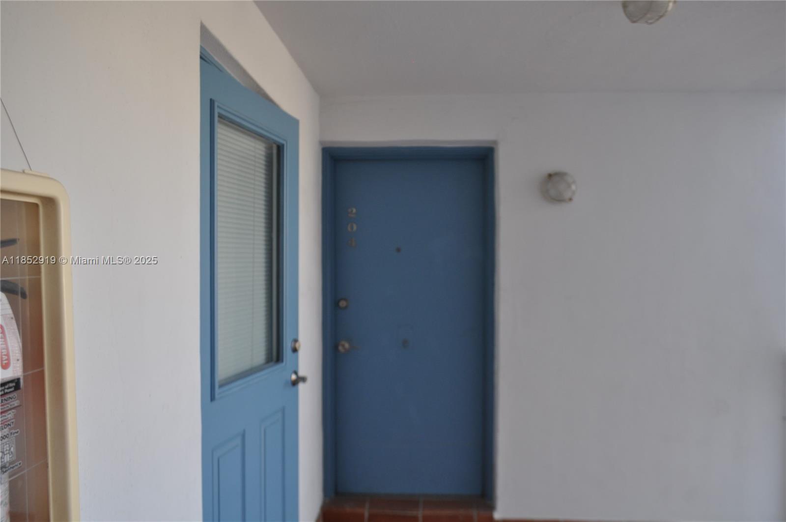 KEY BISCAYNE VI CONDO - Residential Lease