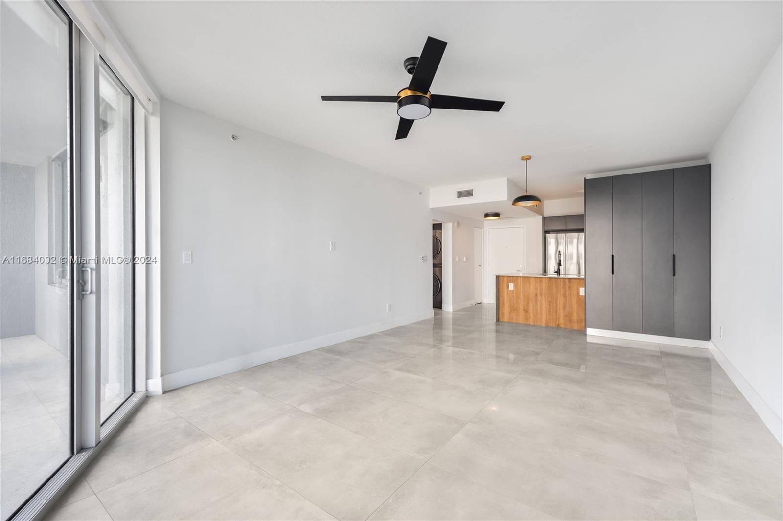 335 S Biscayne Blvd 1502