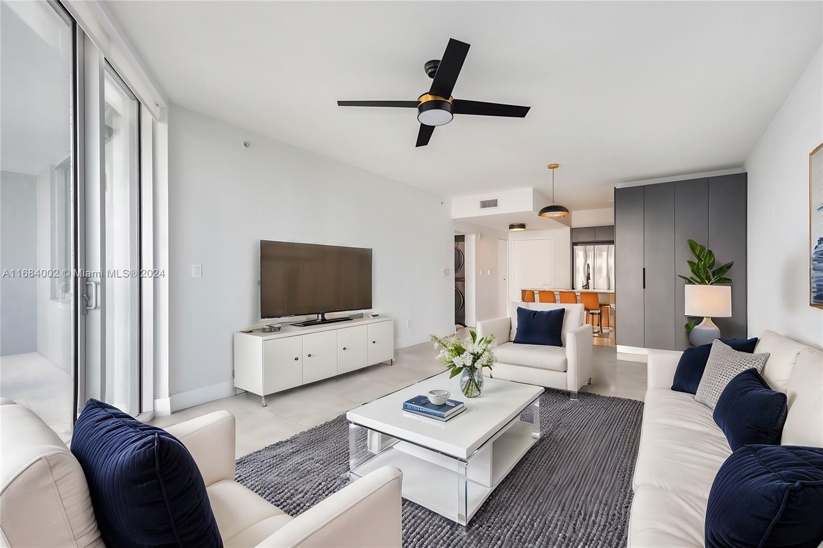 335 S Biscayne Blvd 1502, Miami, Broward County, Florida - 1 Bedrooms  
1 Bathrooms - 