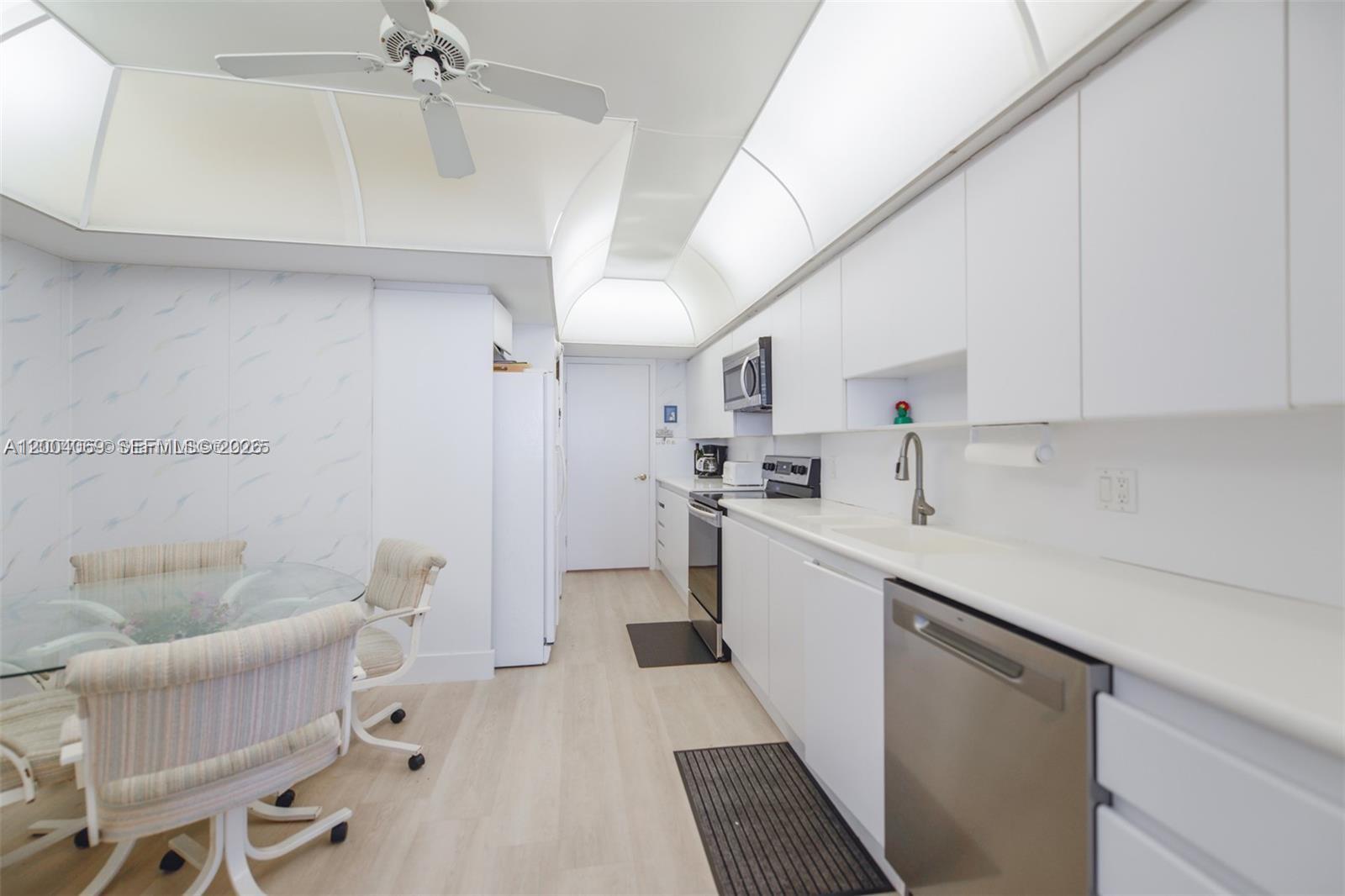 SEA RANCH CLUB CONDO - Residential Lease