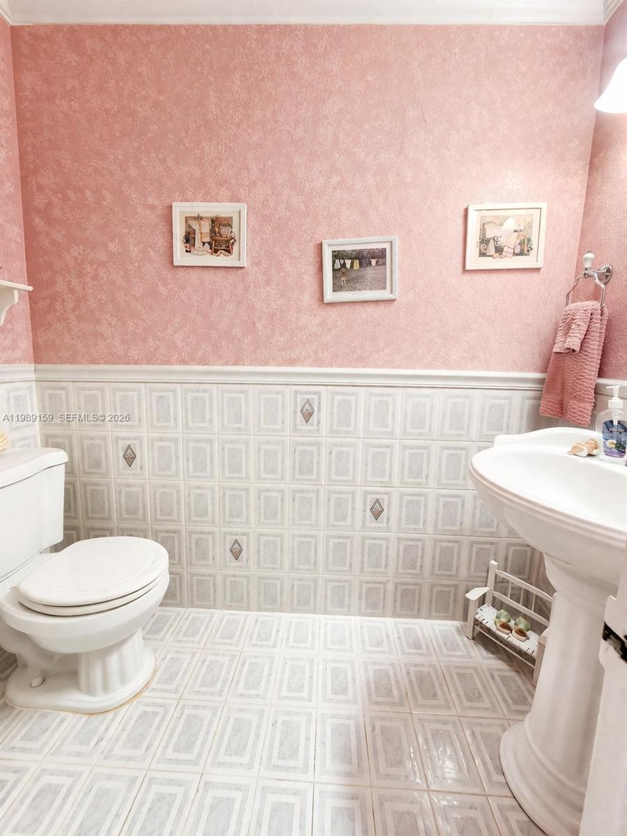 WINSTON PARK UNIT 6 - Residential