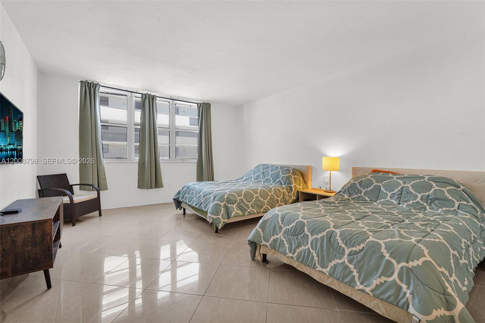 CORINTHIAN CONDO - Residential