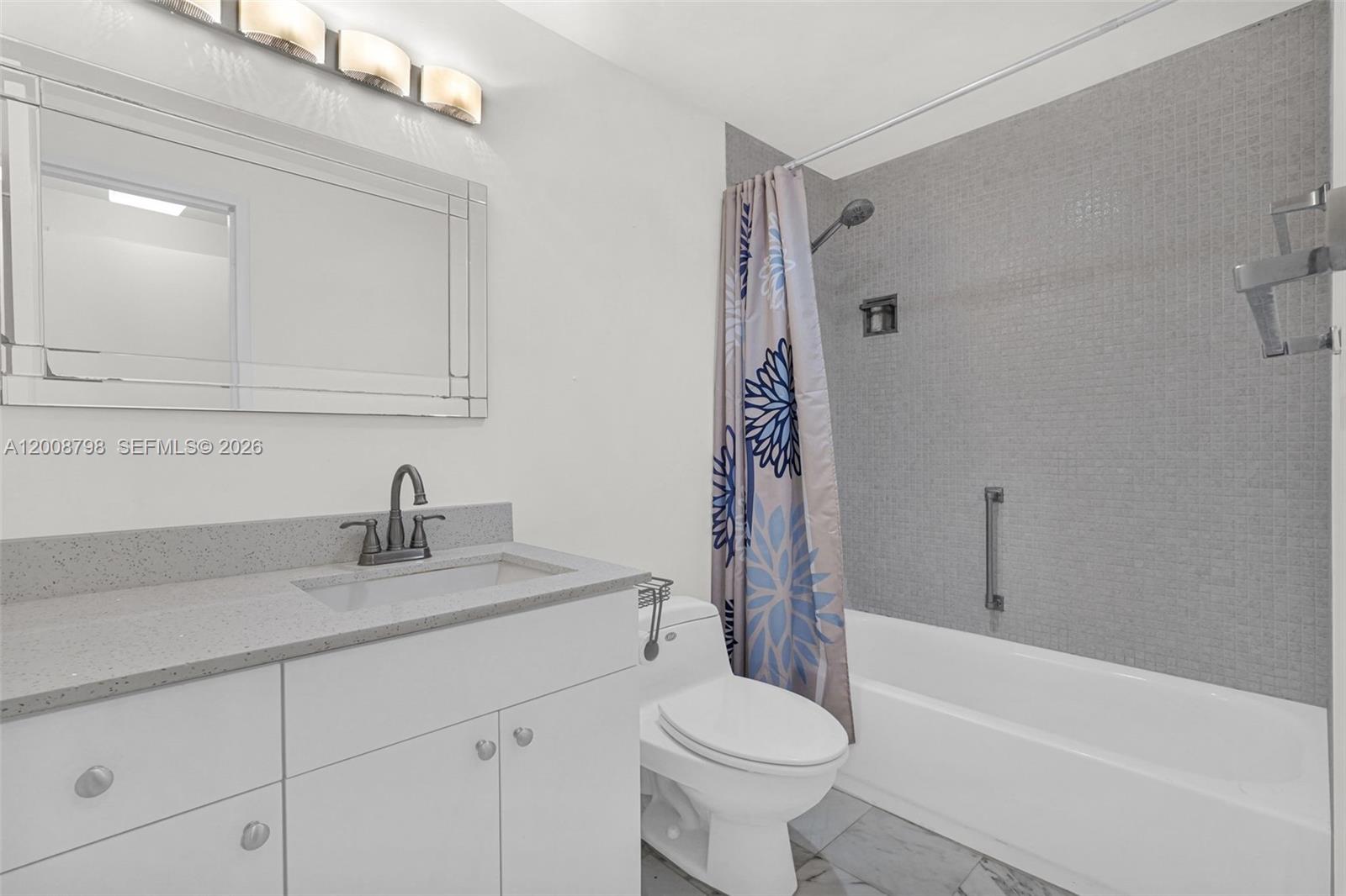 CORINTHIAN CONDO - Residential