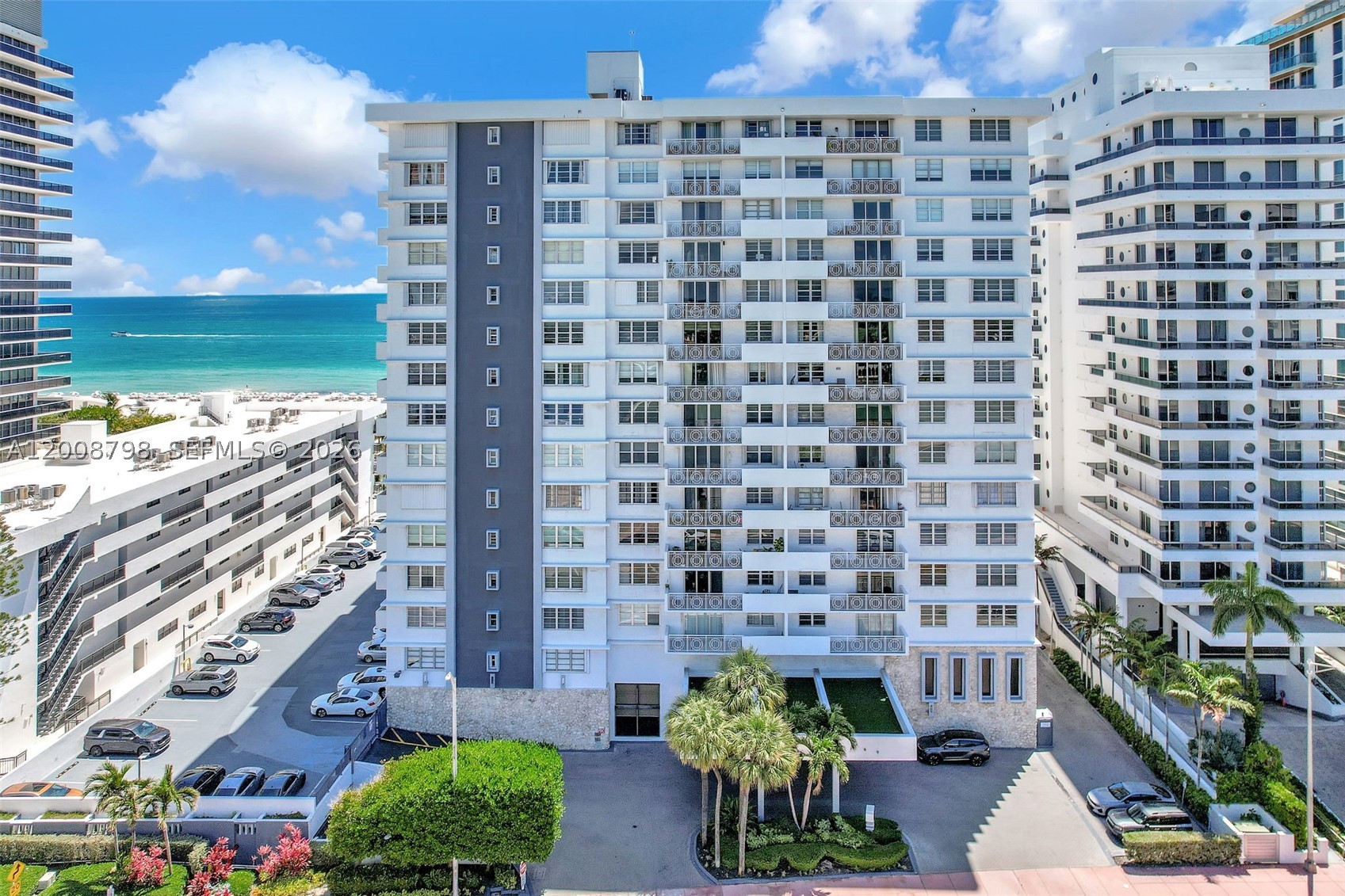 5825 Collins Ave 2E