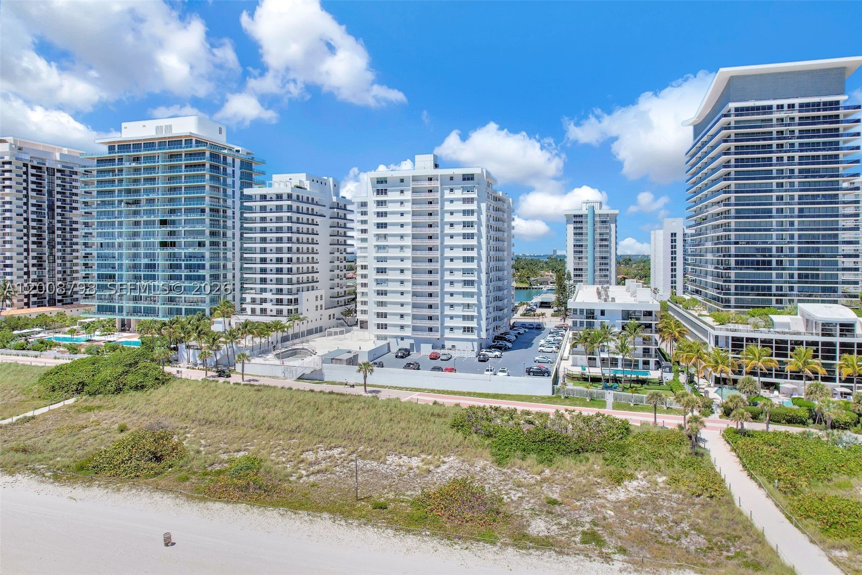 5825 Collins Ave 2E