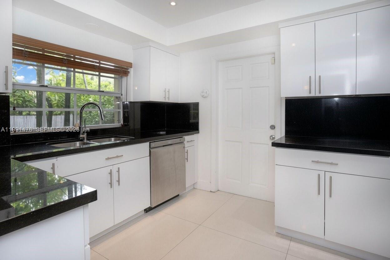 CORAL GABLES GRANADA SEC - Residential