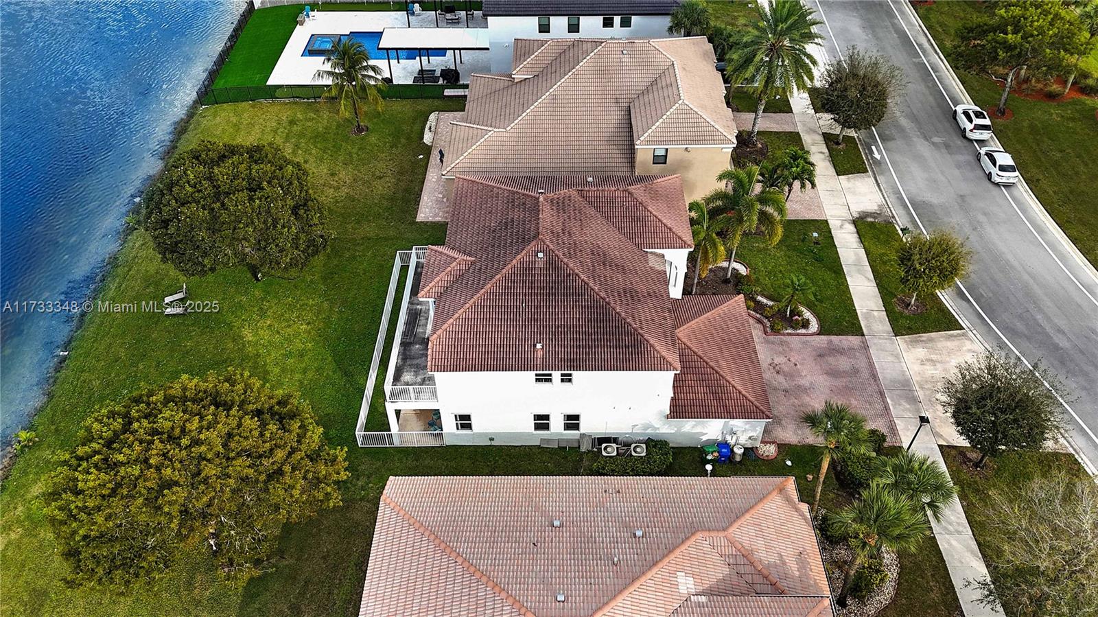 RIVIERA ISLES II - Residential