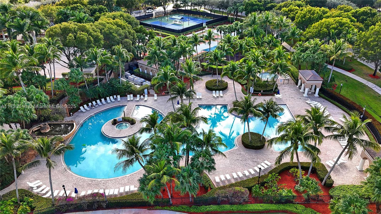 RIVIERA ISLES II - Residential