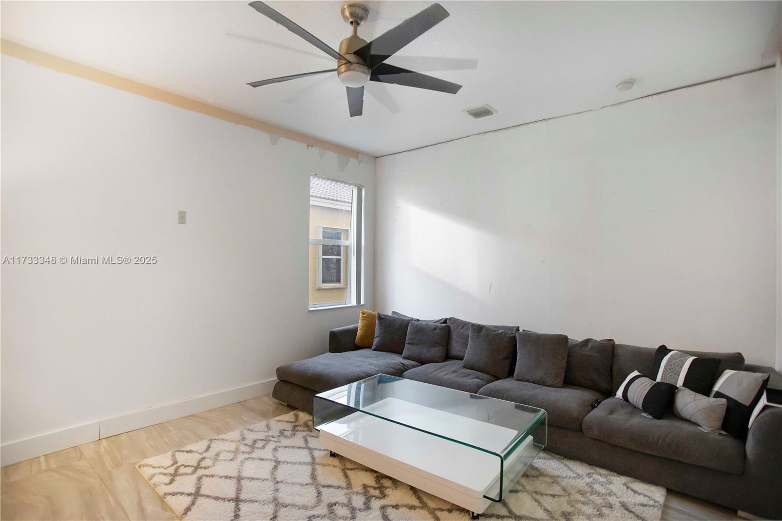 RIVIERA ISLES II - Residential