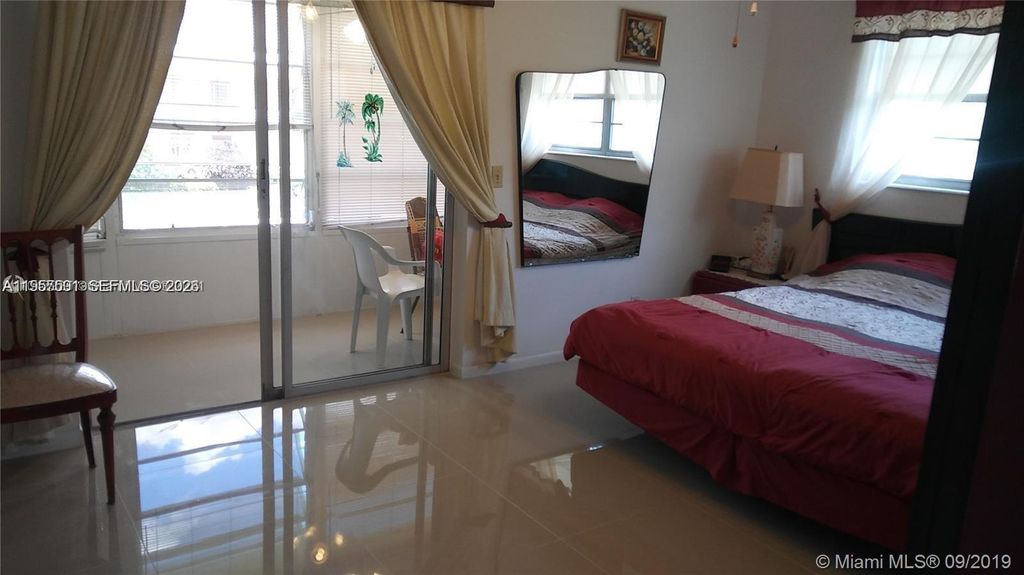 Photo of 308 N Markham N #308, Deerfield Beach, FL 33442 (MLS # A11957501)