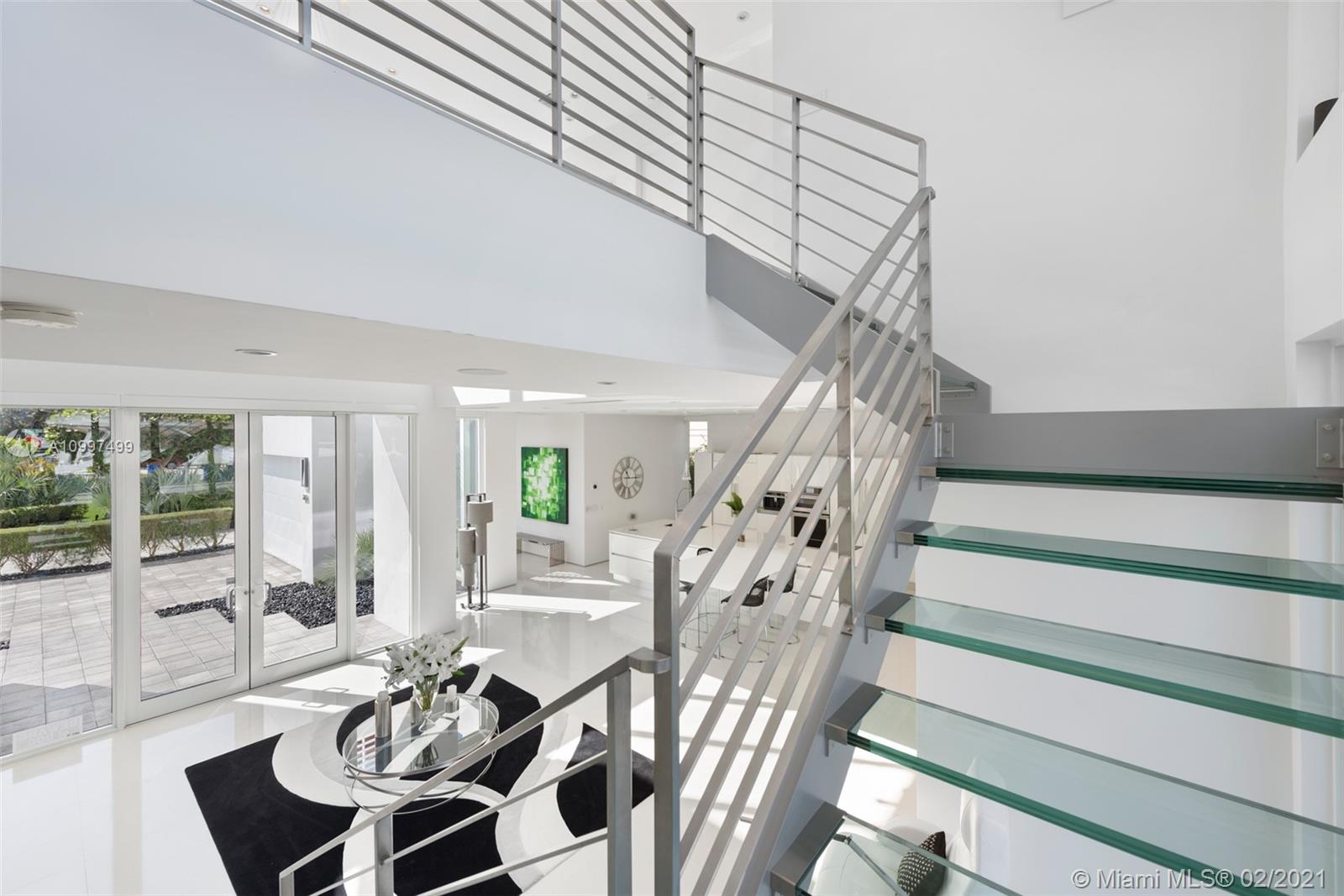 LAUDERDALE SHORES CORR PL - Residential