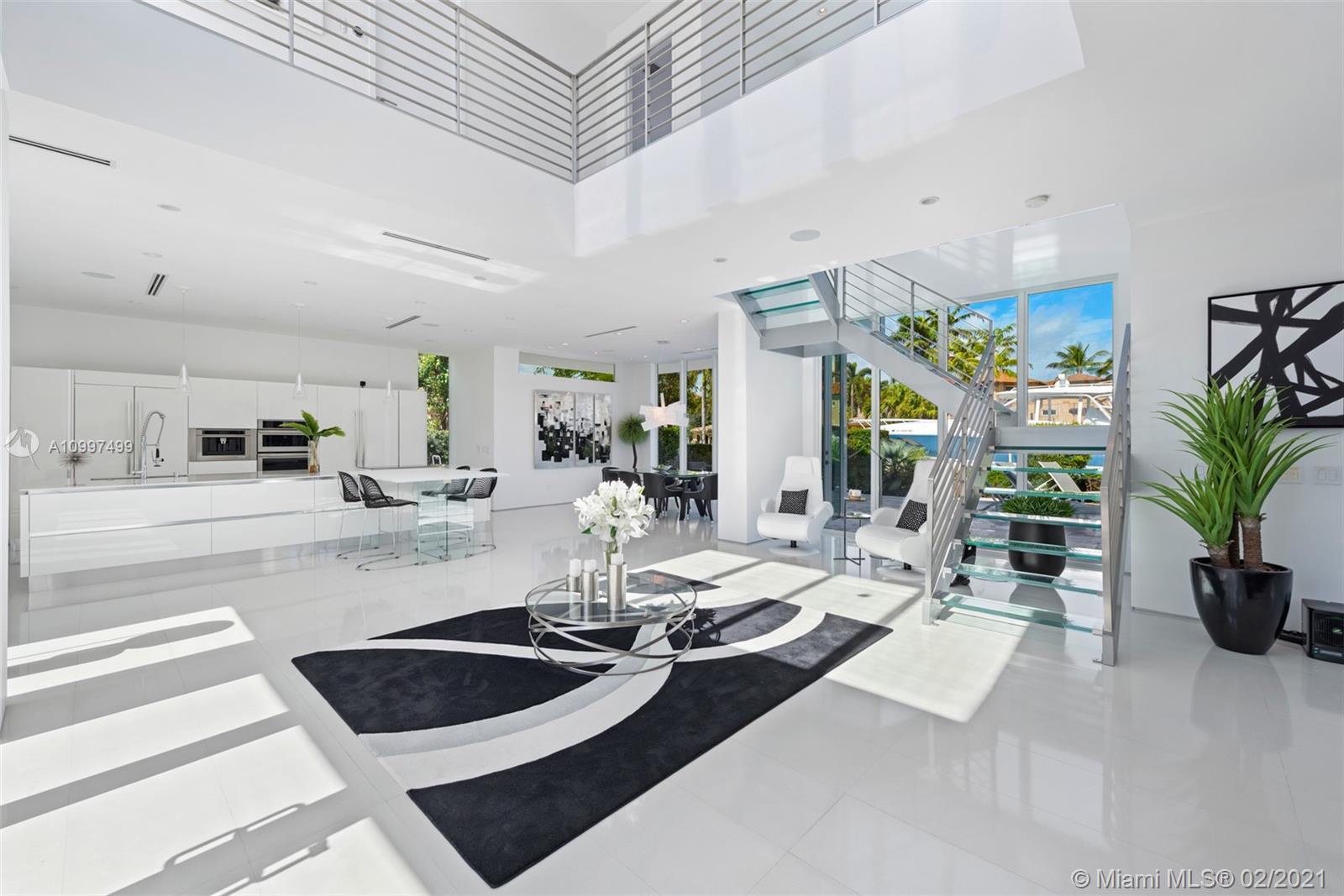 LAUDERDALE SHORES CORR PL - Residential