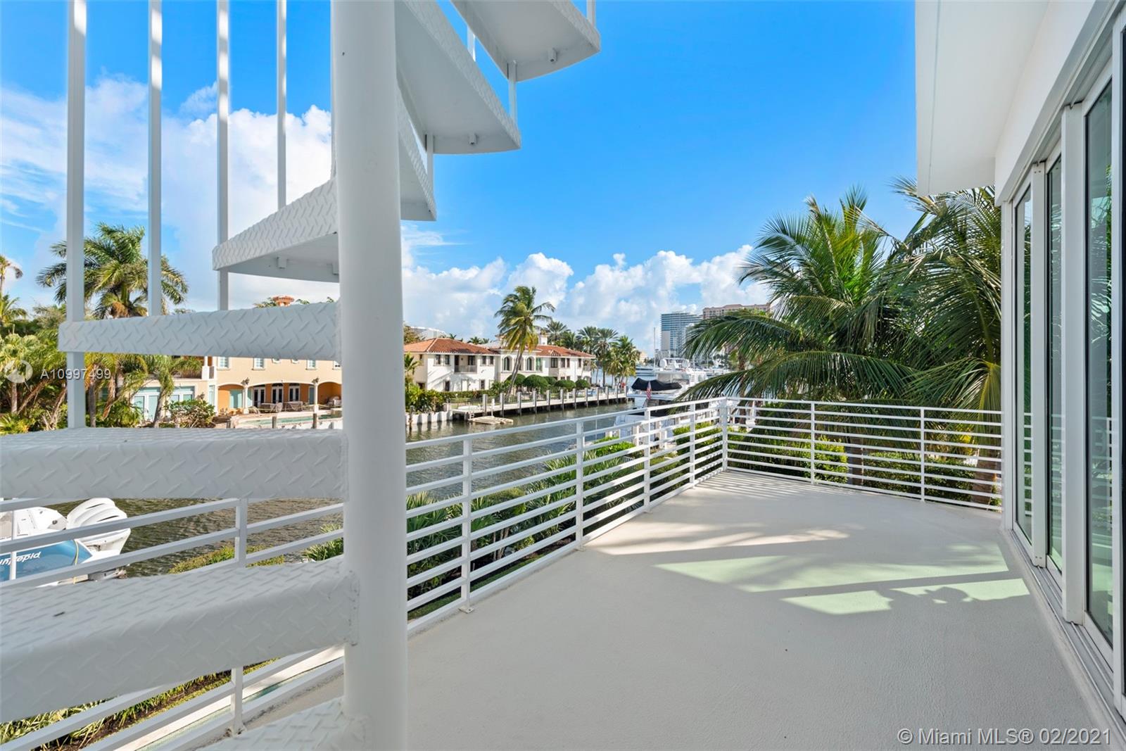 LAUDERDALE SHORES CORR PL - Residential