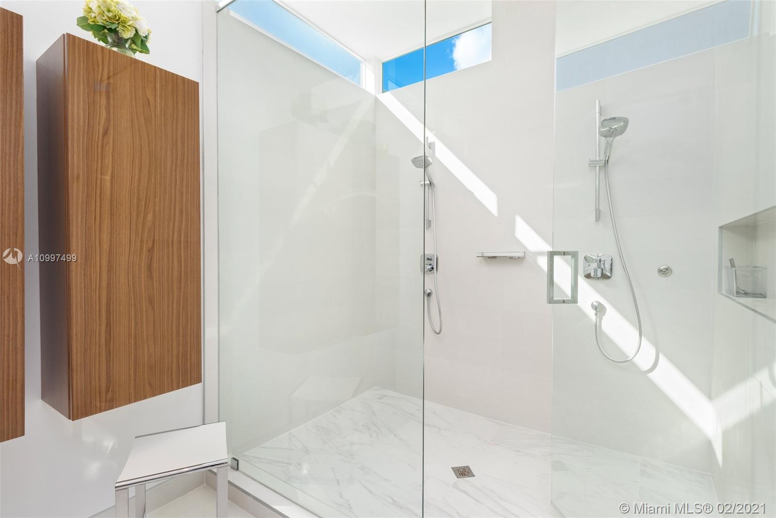 LAUDERDALE SHORES CORR PL - Residential