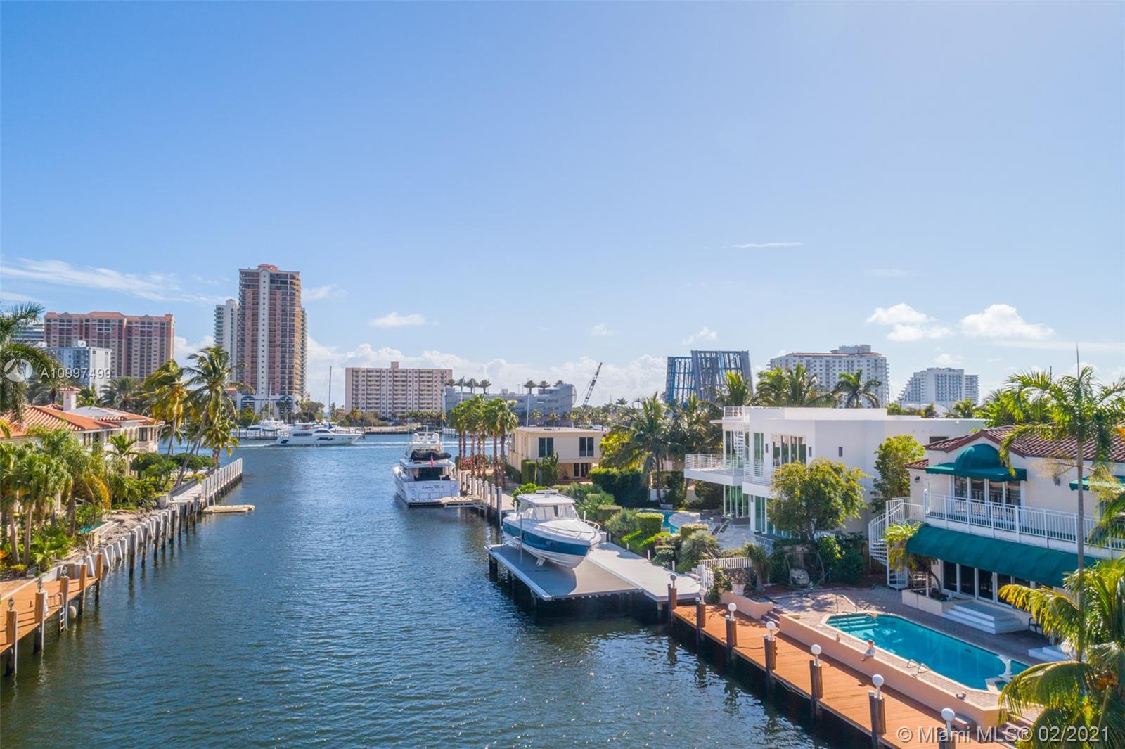 LAUDERDALE SHORES CORR PL - Residential