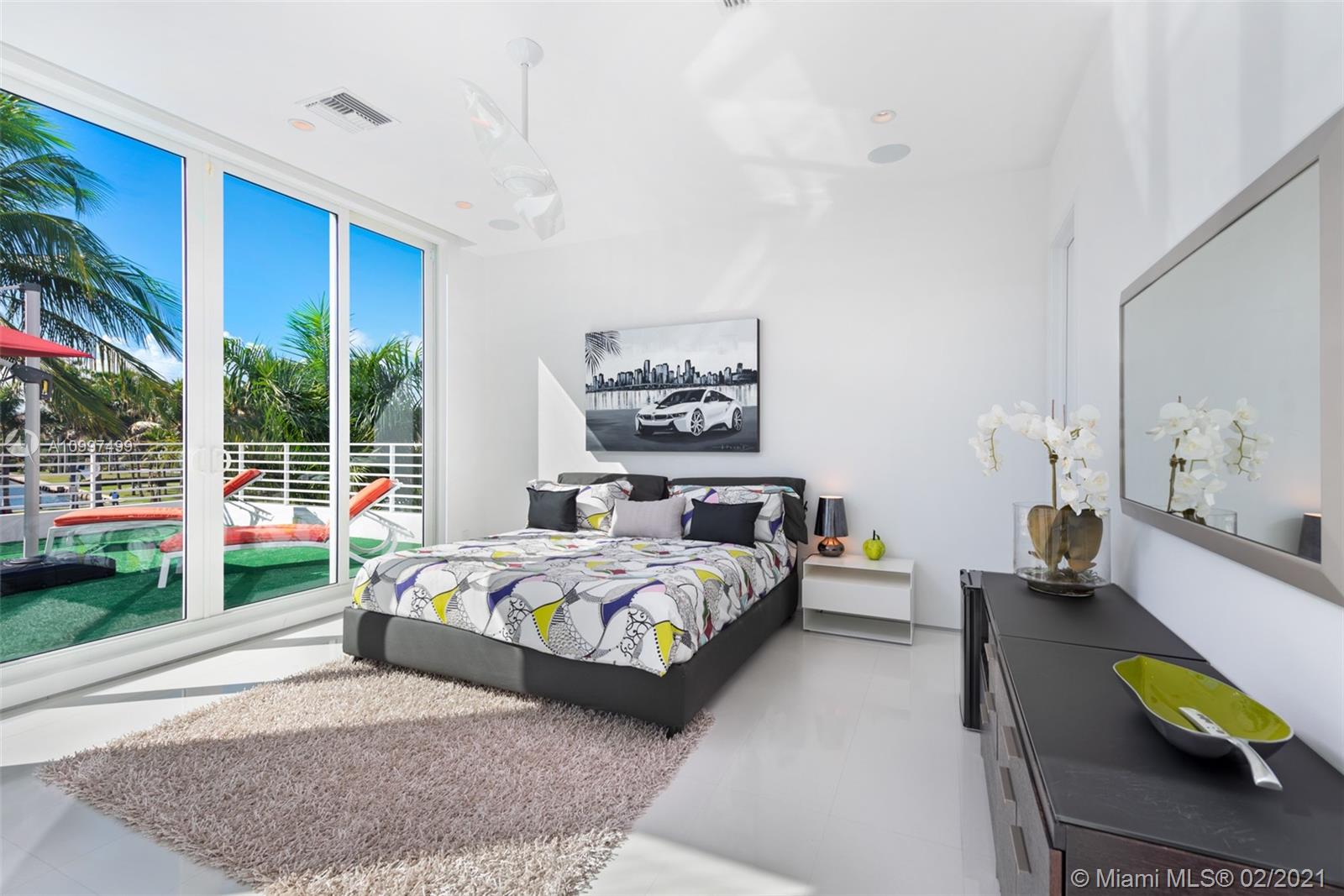 LAUDERDALE SHORES CORR PL - Residential