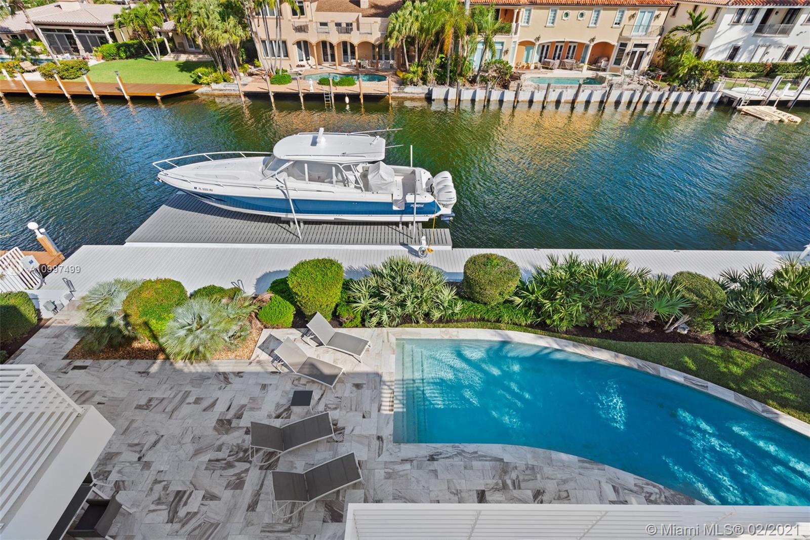 LAUDERDALE SHORES CORR PL - Residential