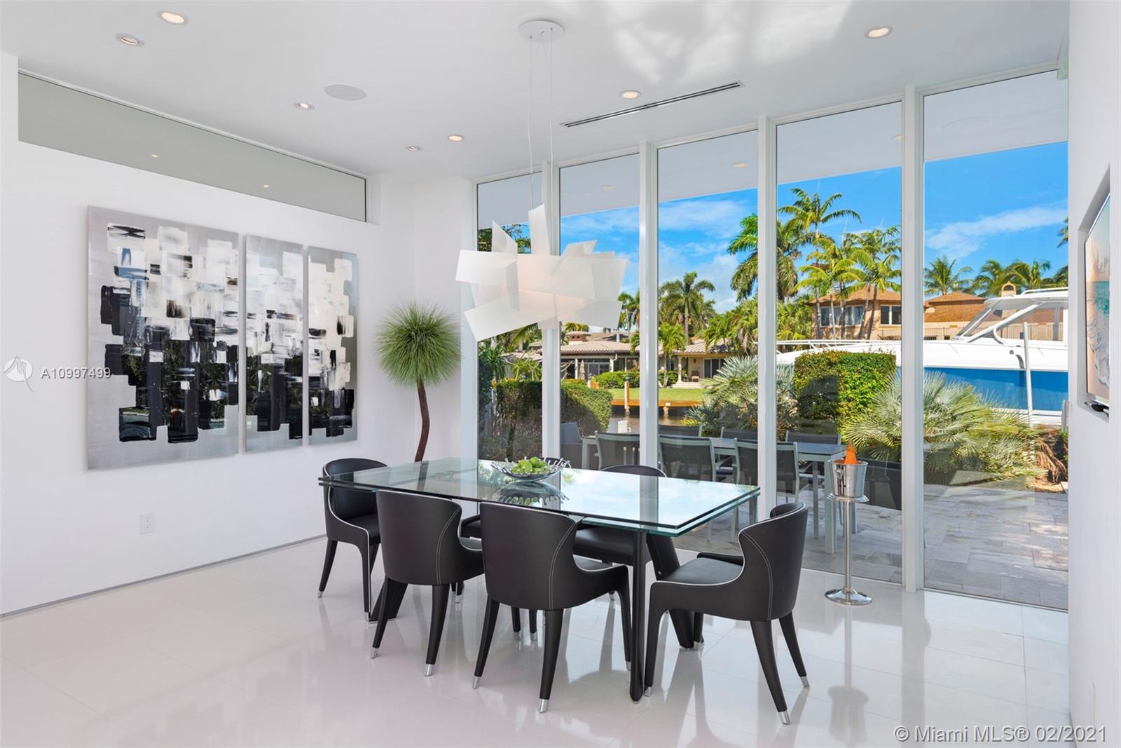 LAUDERDALE SHORES CORR PL - Residential