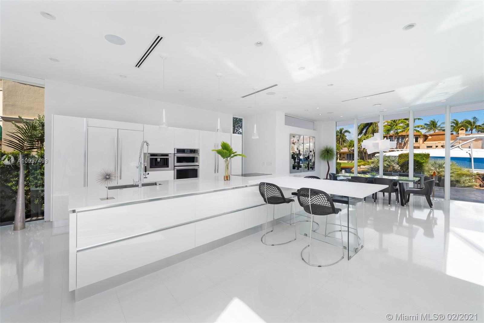 LAUDERDALE SHORES CORR PL - Residential