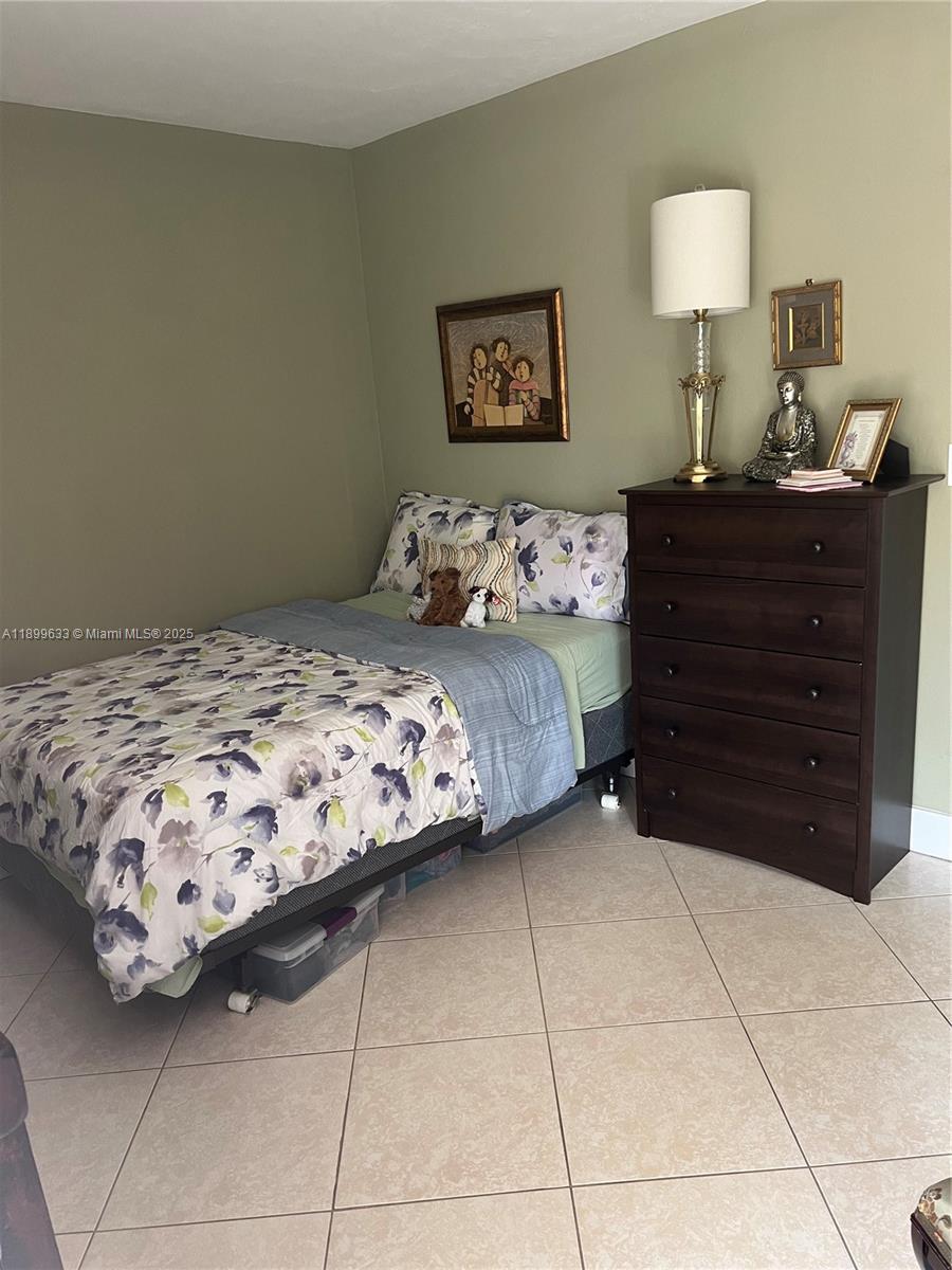 THE LEDGES CONDO - Residential