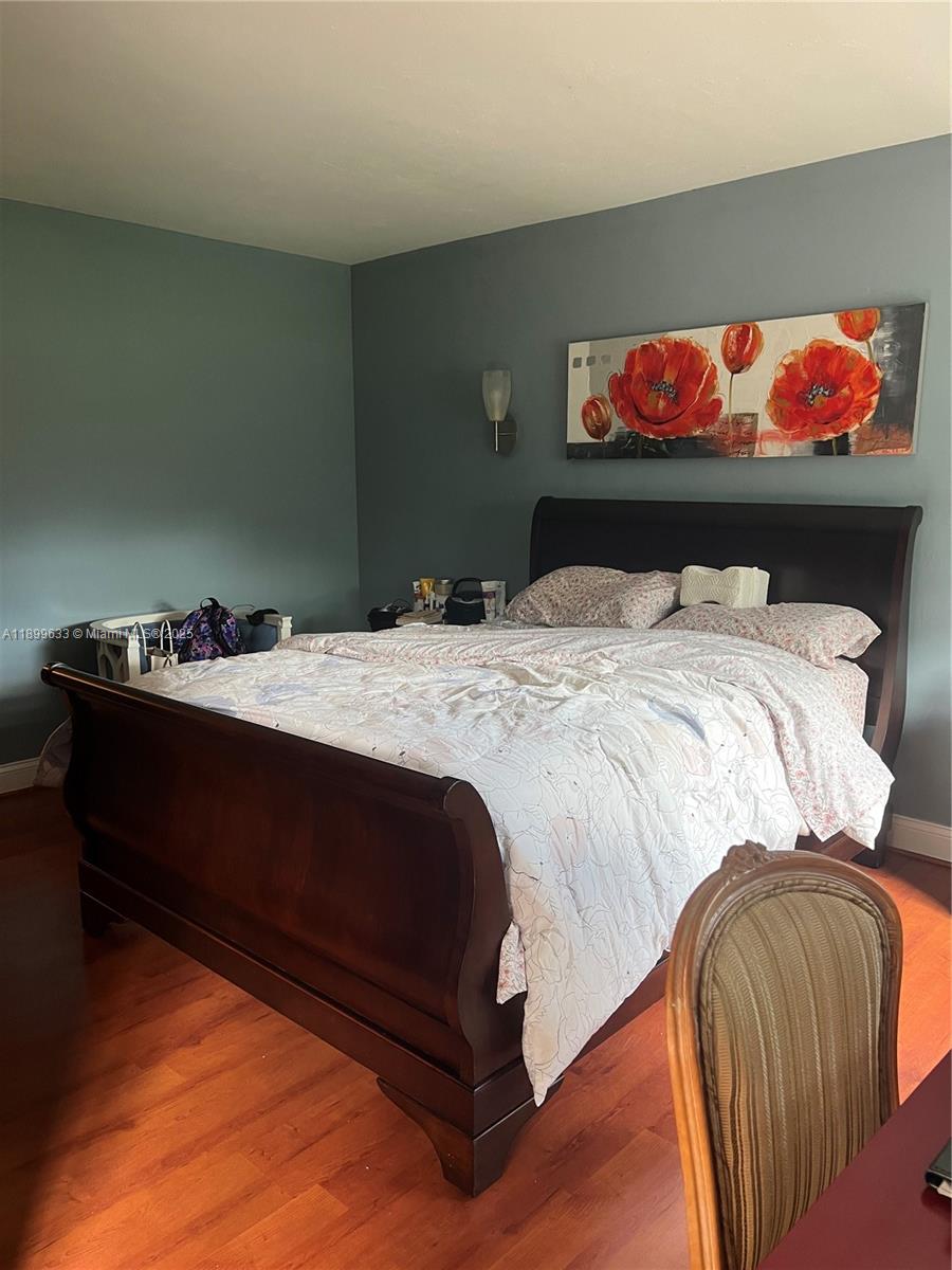 THE LEDGES CONDO - Residential