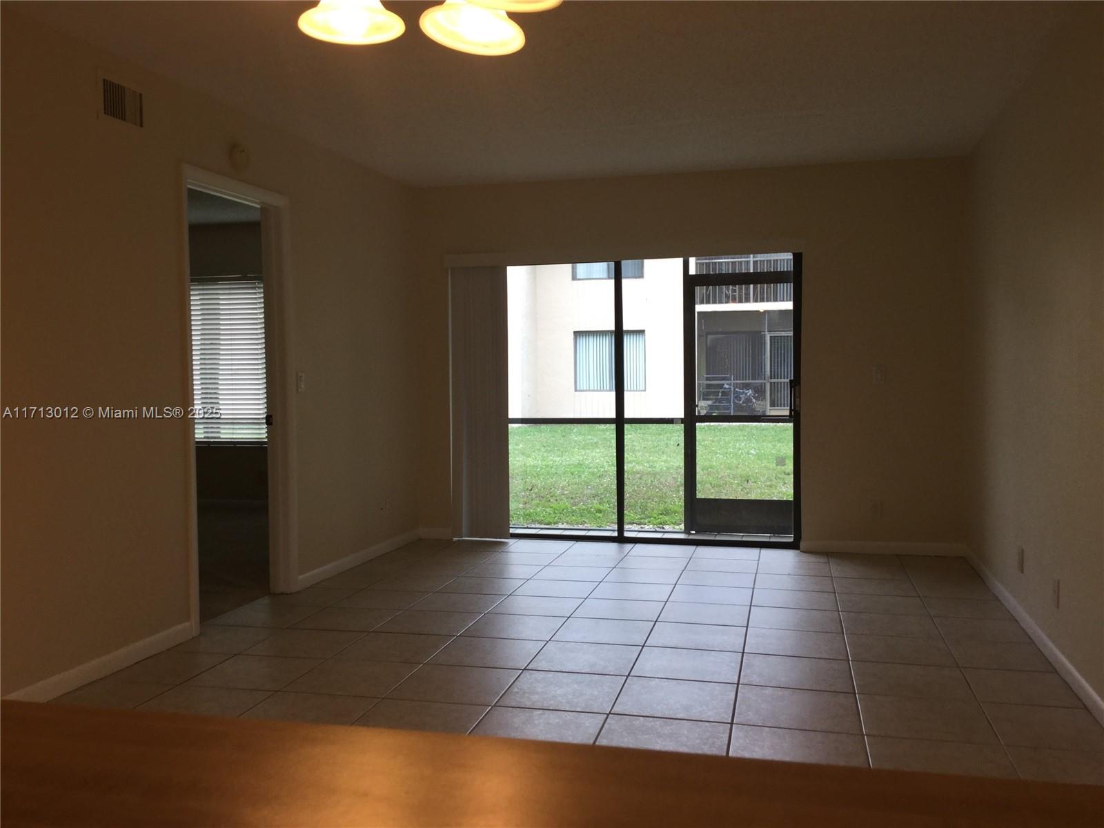KENSINGTON WALK CONDO - Residential Lease
