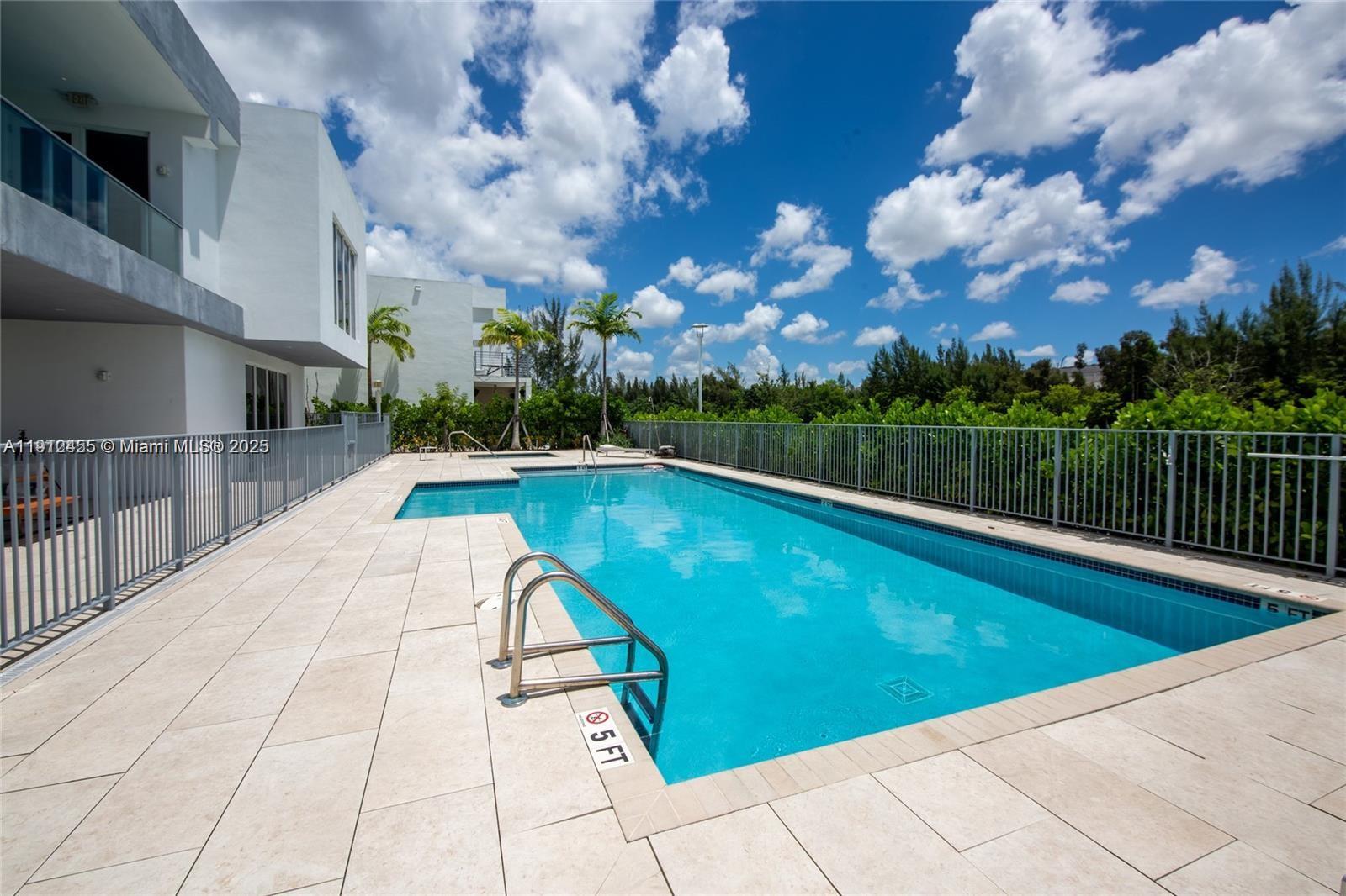 DORAL PALMS SOUTH - Residential Lease