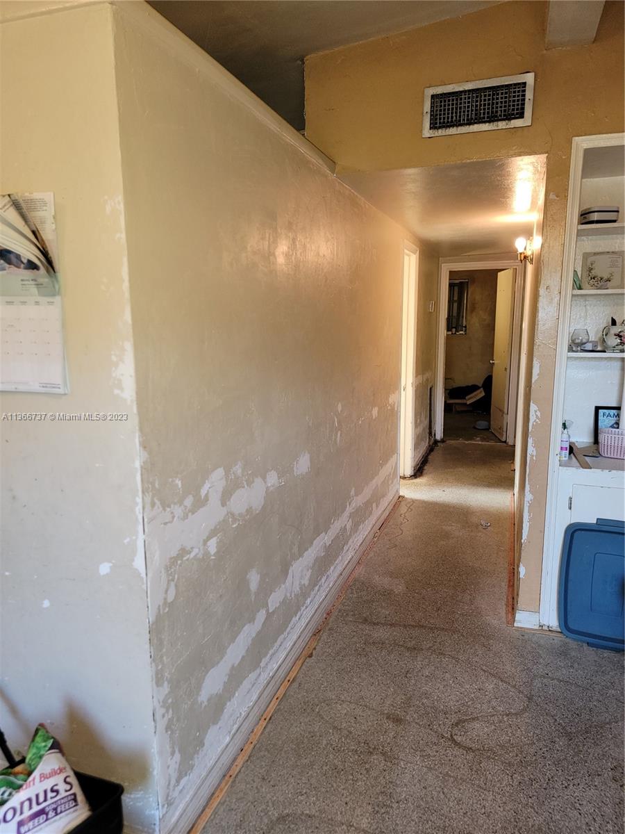 BROWARD MANOR - Residential