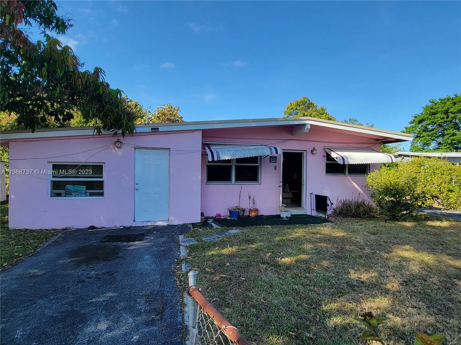 BROWARD MANOR - Residential