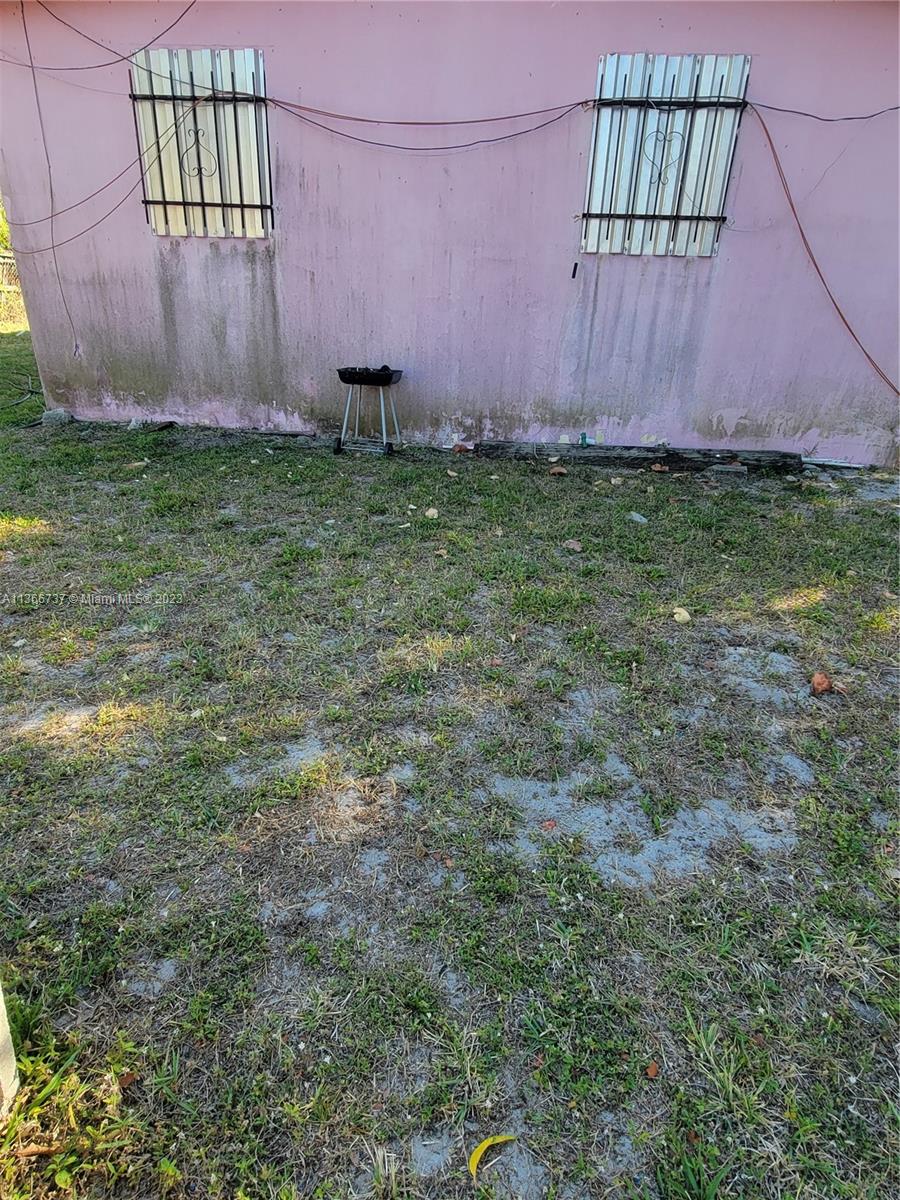 BROWARD MANOR - Residential