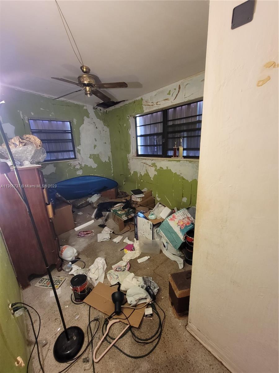 BROWARD MANOR - Residential