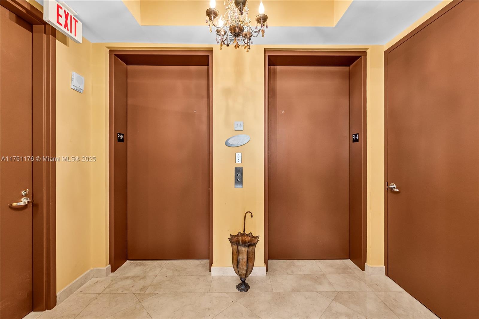 TRUMP PALACE CONDO - Residential