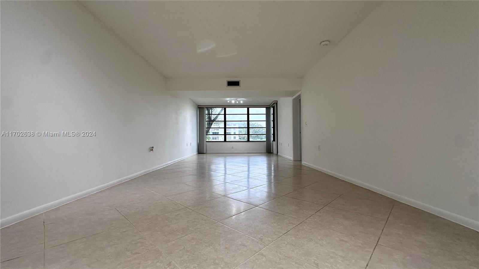 CONDO 26 OF WHITEHALL CON - Residential Lease