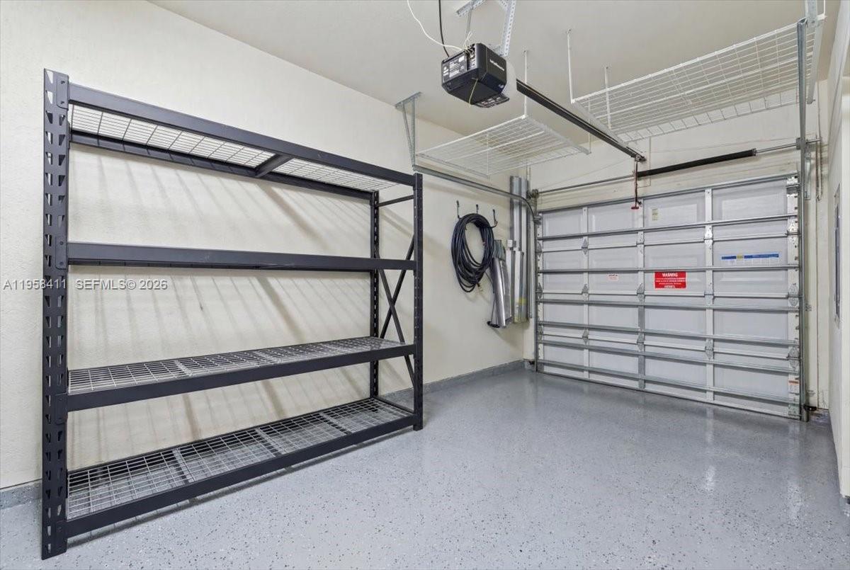 COCO PALM ESTATES - Residential