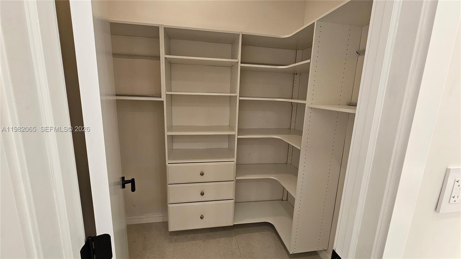 NEW SHENANDOAH - Residential