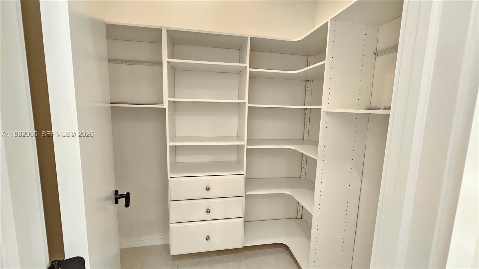 NEW SHENANDOAH - Residential