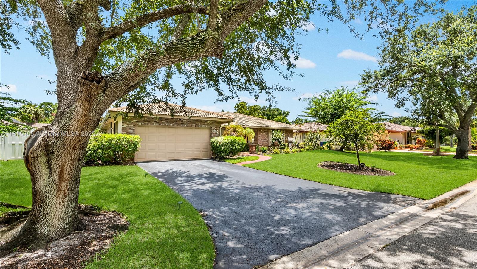 639 NW 101st Ter