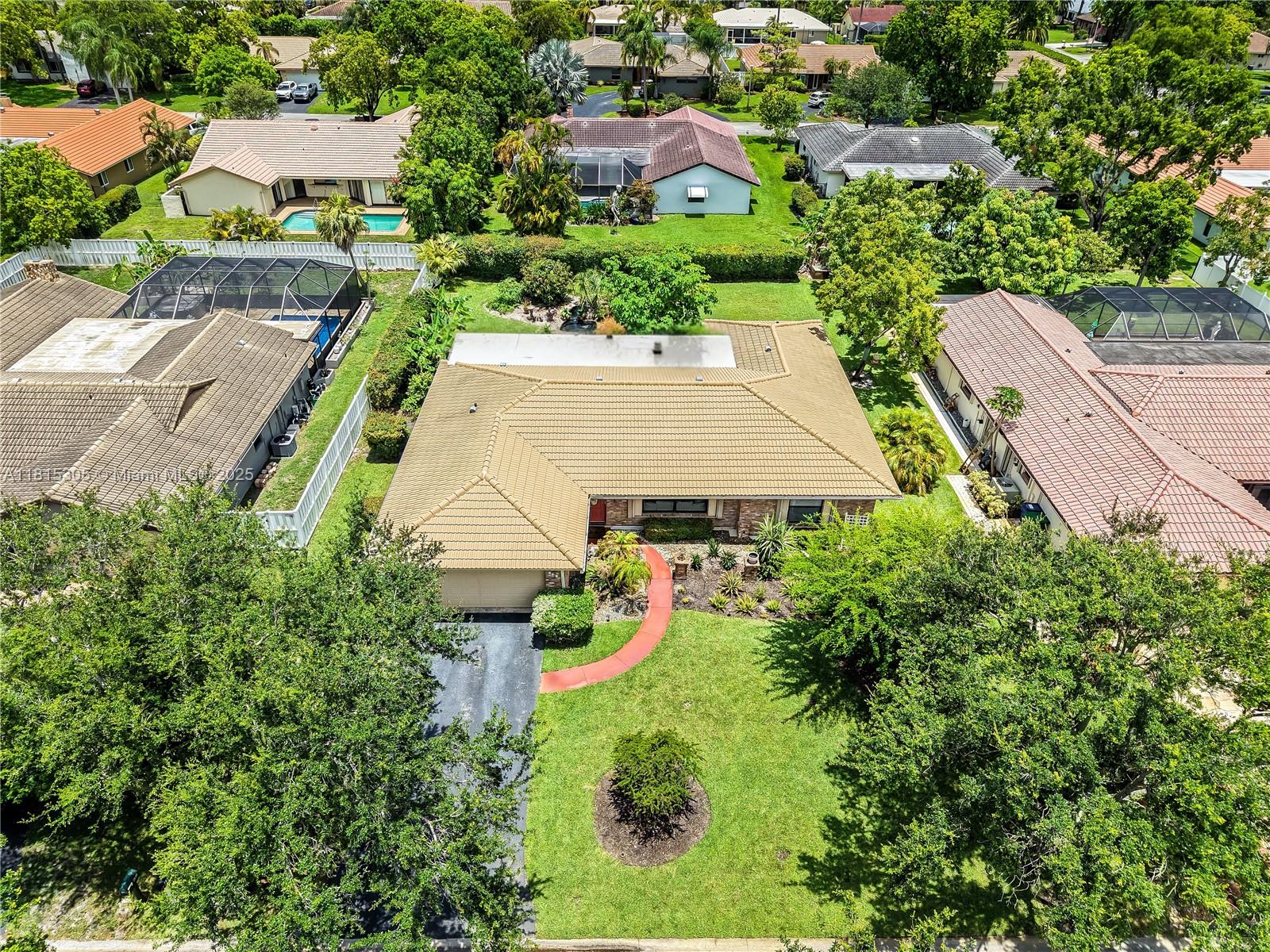 OAK WOOD - Residential