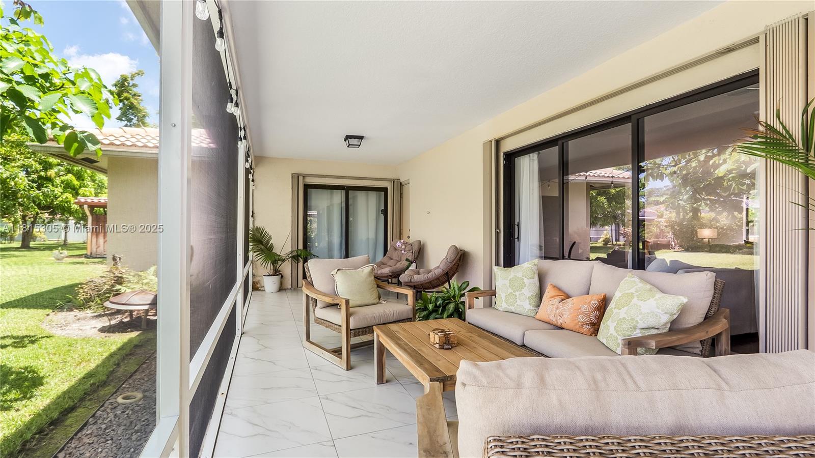 OAK WOOD - Residential