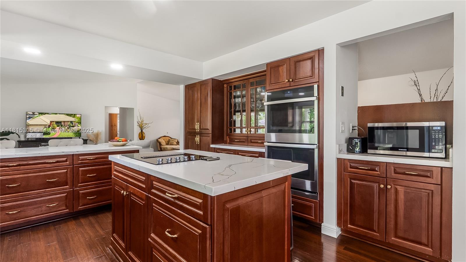 OAK WOOD - Residential