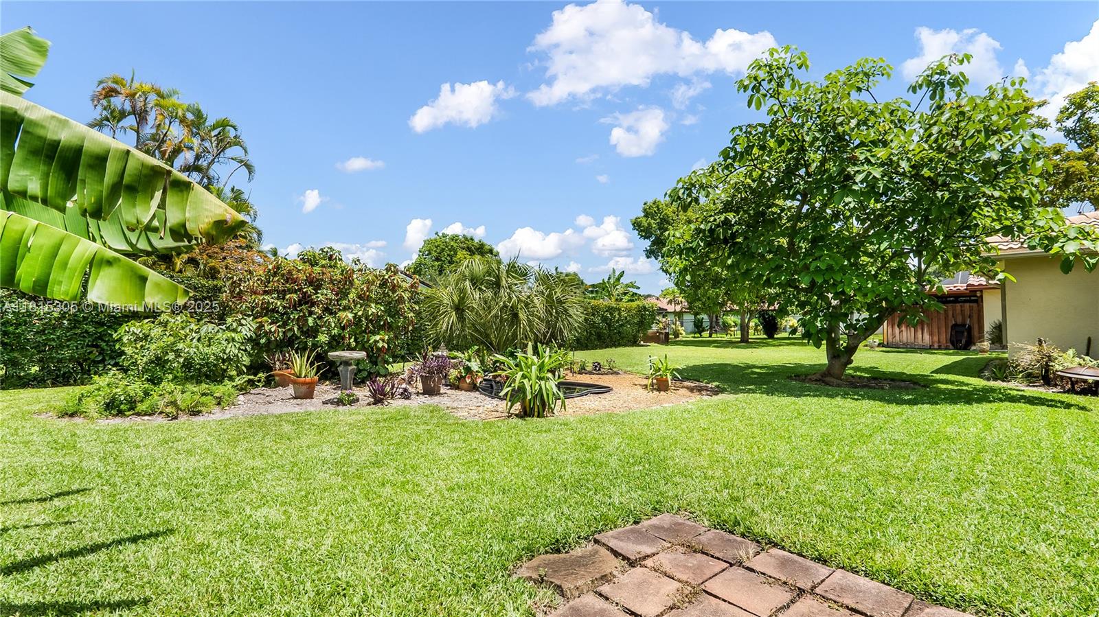 OAK WOOD - Residential