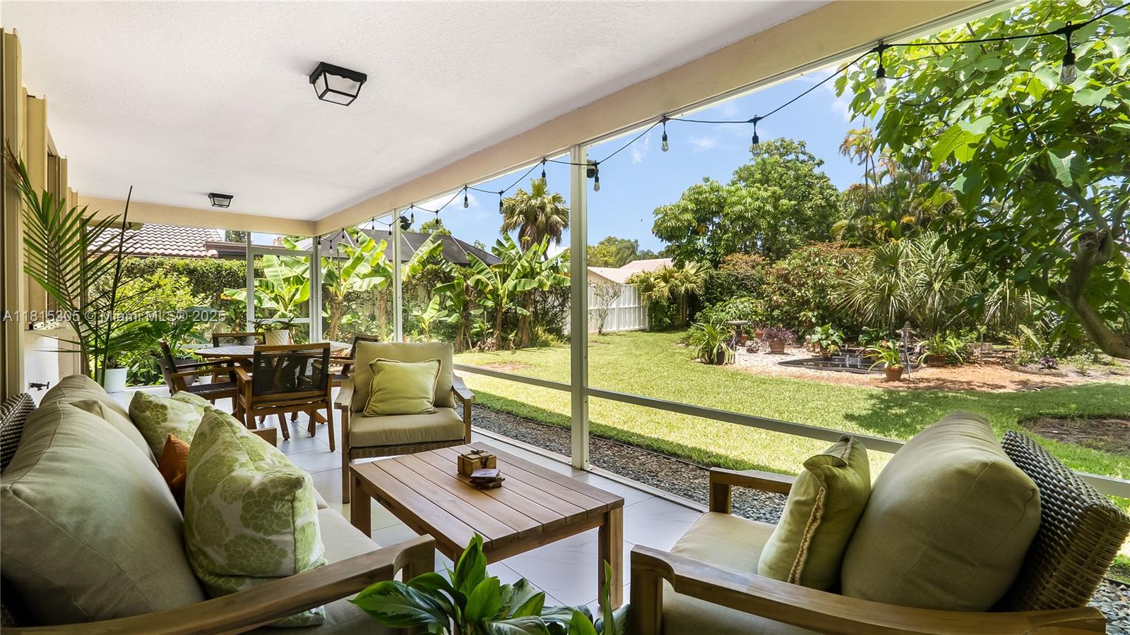 OAK WOOD - Residential