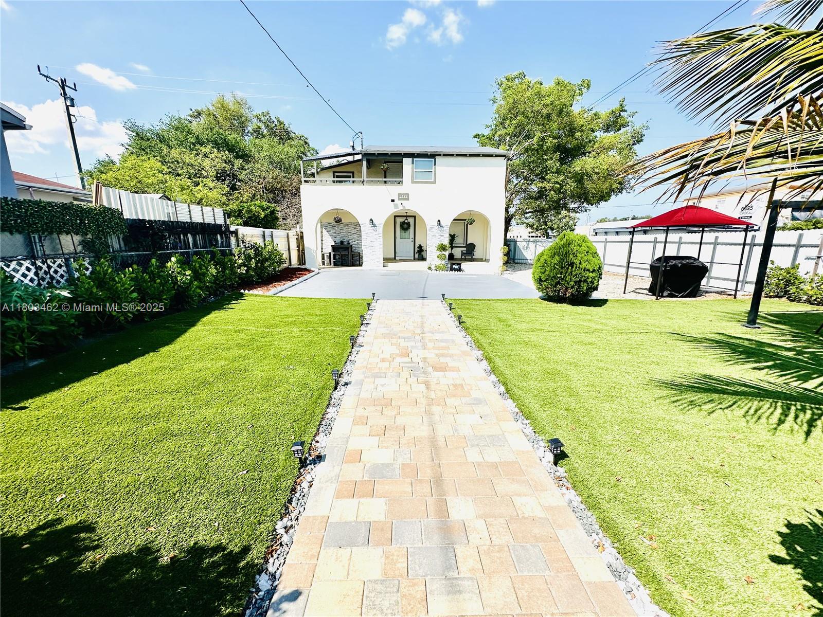 Rental Property at Address Not Disclosed, Miami, Broward County, Florida - Bedrooms: 3 
Bathrooms: 3  - $3,950 MO.